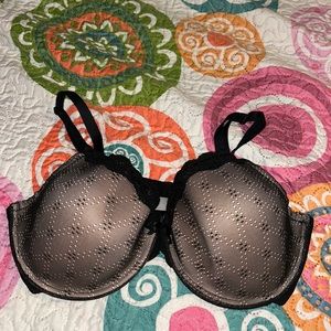 Black & Cream Nursing 🤱 Bra